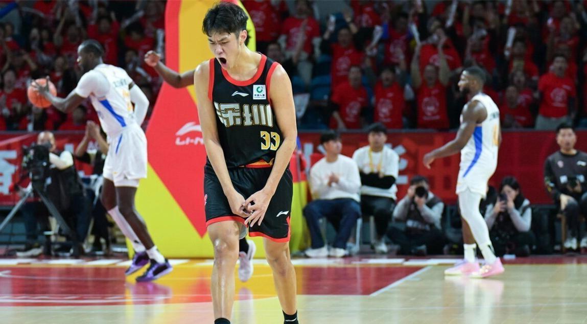 足球彩票-轰25分力压曾凡博！中国男篮21岁2米05新星崛起：郭士强重用他？