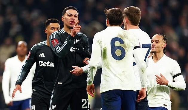 足彩-埃梅里：对手有时为了限制罗杰斯，动作已经接近黄牌甚至红牌