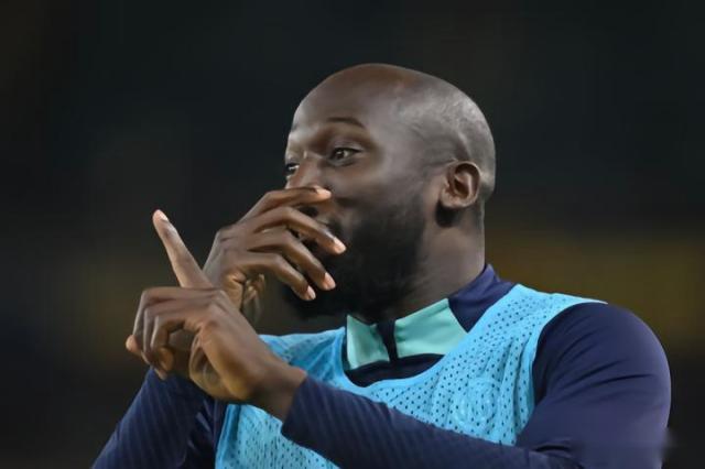 1693153517532082081.jpeg 卢卡库.jpeg