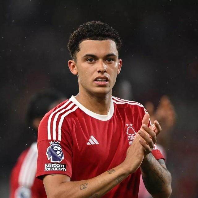 1693153625470019412.jpg 约翰逊.jpg